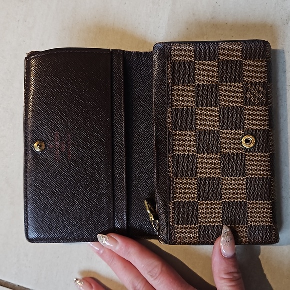 Louis Vuitton Damier Ebne Bifold Wallet - Picture 5 of 12